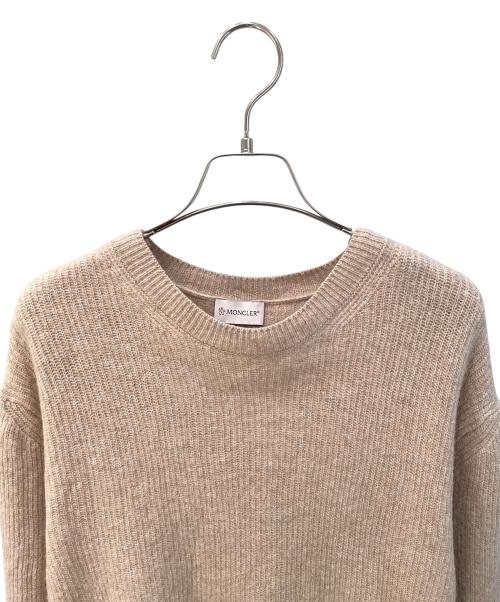 MONCLER（モンクレール）MONCLER (モンクレール) ロゴワッペン付き カシミヤ混長袖リブニット ベージュ サイズ:Ｌの古着・服飾アイテム