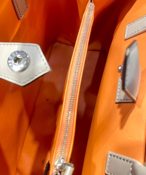 FENDI（フェンディ）FENDI (フェンディ) 2WAYバッグ ベージュの古着・服飾アイテム