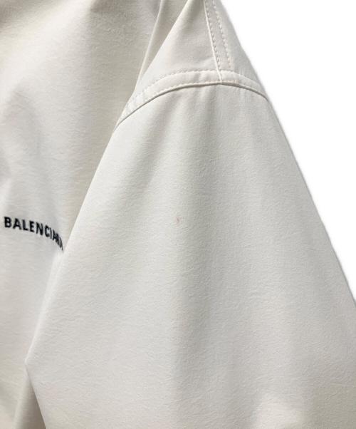 BALENCIAGA（バレンシアガ）BALENCIAGA (バレンシアガ) ロゴジップアップジャケット ホワイト サイズ:XXSの古着・服飾アイテム