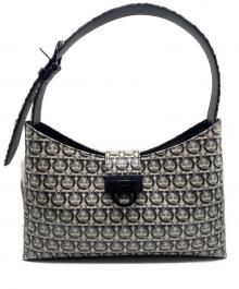 Salvatore Ferragamo（サルヴァトーレ フェラガモ）の古着「ショルダーバッグ」