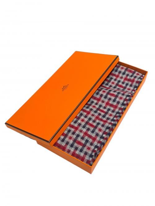 HERMES（エルメス）HERMES (エルメス) Hロゴカシミヤストール レッド×ネイビーの古着・服飾アイテム