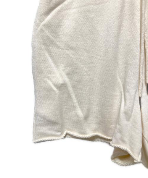 CELINE（セリーヌ）CELINE (セリーヌ) トリオンフロゴスウェットショートパンツ　2Z057450I ベージュ サイズ:XSの古着・服飾アイテム