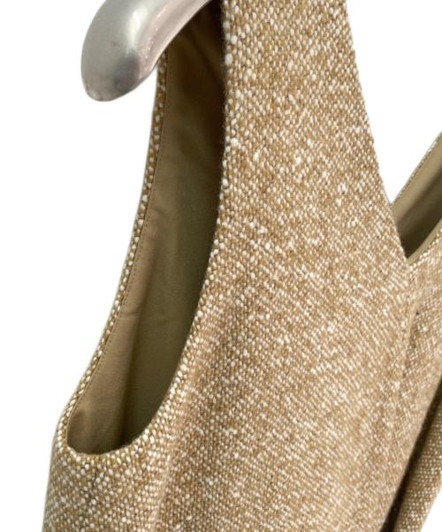 AURALEE（オーラリー）AURALEE (オーラリー) HOMESPUN TWEED DRAPE DRESS ベージュの古着・服飾アイテム