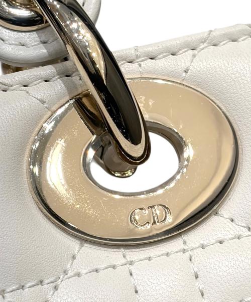 Christian Dior（クリスチャン ディオール）Christian Dior (クリスチャン ディオール) Lady Dior Medium / レディディオール ミディアム ホワイト サイズ:ミディアムの古着・服飾アイテム