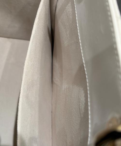 Christian Dior（クリスチャン ディオール）Christian Dior (クリスチャン ディオール) Lady Dior Medium / レディディオール ミディアム ホワイト サイズ:ミディアムの古着・服飾アイテム