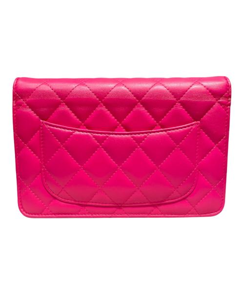 CHANEL（シャネル）CHANEL (シャネル) マトラッセチェーンウォレット　ショルダーウォレット ショッキングピンクの古着・服飾アイテム