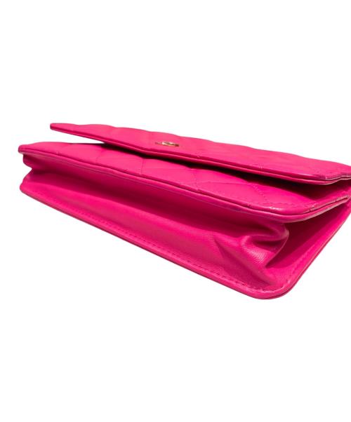 CHANEL（シャネル）CHANEL (シャネル) マトラッセチェーンウォレット　ショルダーウォレット ショッキングピンクの古着・服飾アイテム