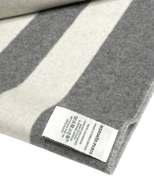 HERMES（エルメス）HERMES (エルメス) カシミヤマフラー ソー・ドゥ・エ グレーの古着・服飾アイテム