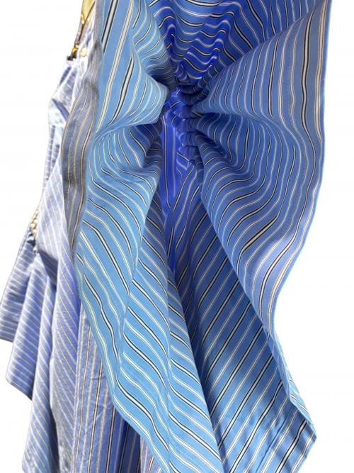 JUNYA WATANABE COMME des GARCONS（(ジュンヤワタナベ コムデギャルソン）JUNYA WATANABE COMME des GARCONS ((ジュンヤワタナベ コムデギャルソン) 両袖パール装飾ストライプデザインシャツ ブルー サイズ:Sの古着・服飾アイテム