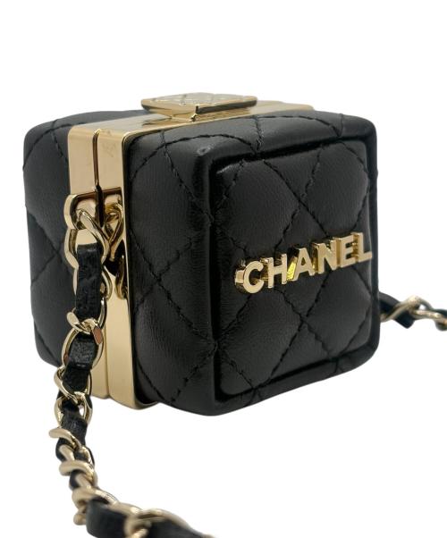 CHANEL（シャネル）CHANEL (シャネル) ミニバックチャーム ブラック×ゴールド サイズ:-の古着・服飾アイテム