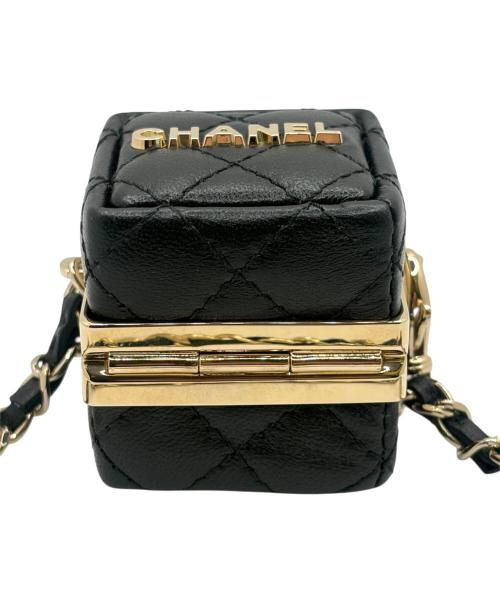 CHANEL（シャネル）CHANEL (シャネル) ミニバックチャーム ブラック×ゴールド サイズ:-の古着・服飾アイテム