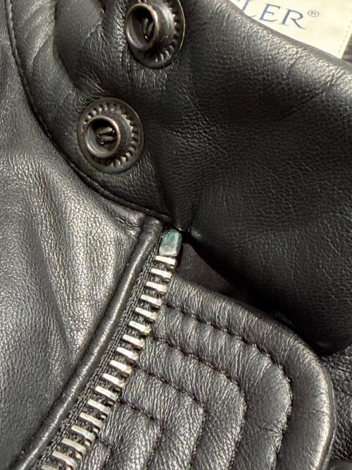 MONCLER（モンクレール）MONCLER (モンクレール) レザーキルティングダウンジャケット ブラック サイズ:1の古着・服飾アイテム