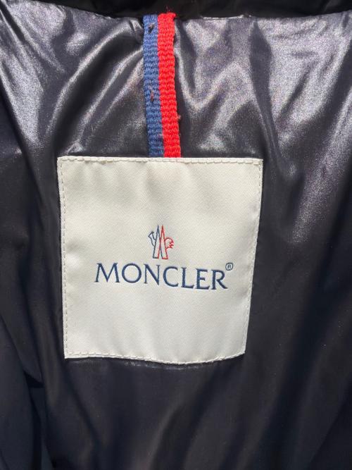 MONCLER（モンクレール）MONCLER (モンクレール) BJMAYA/ファー付きダウンジャケット/32091403001053029 ブラック サイズ:1の古着・服飾アイテム