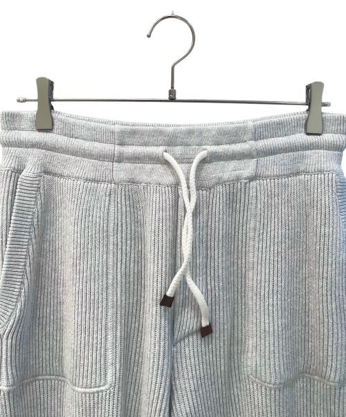 BRUNELLO CUCINELLI（ブルネロクチネリ）BRUNELLO CUCINELLI (ブルネロクチネリ) アンクルジップ付き コットン イングリッシュリブ ニットパンツ ライトグレー サイズ:XSの古着・服飾アイテム