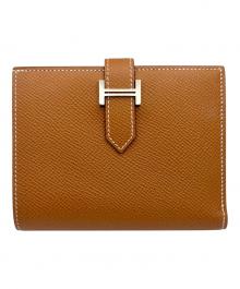 HERMES（エルメス）の古着「ベアンコンパクト/2つ折り財布」｜ゴールド
