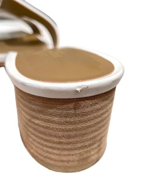 HERMES（エルメス）HERMES (エルメス) レディスサンダル《オアジス》 ホワイト サイズ:37 1/2の古着・服飾アイテム