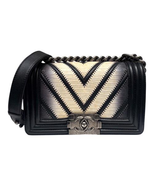 CHANEL（シャネル）CHANEL (シャネル) シェブロンボーイシャネル スモール ブラック×シルバー金具の古着・服飾アイテム