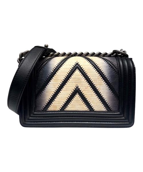 CHANEL（シャネル）CHANEL (シャネル) シェブロンボーイシャネル スモール ブラック×シルバー金具の古着・服飾アイテム