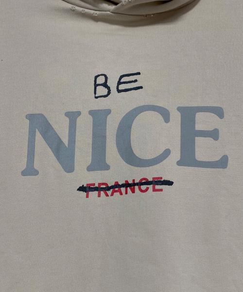 BALENCIAGA（バレンシアガ）BALENCIAGA (バレンシアガ) BE NICEプリントパーカー ベージュ サイズ:Lの古着・服飾アイテム