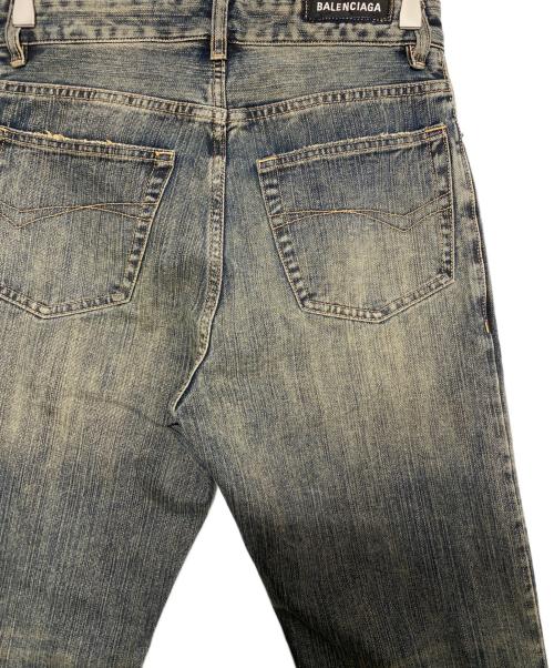 BALENCIAGA（バレンシアガ）BALENCIAGA (バレンシアガ) ウォッシュド加工ブーツカットデニムパンツ インディゴ サイズ:XSの古着・服飾アイテム