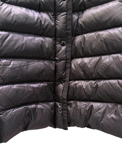 MONCLER（モンクレール）MONCLER (モンクレール) ファー付ダウンコート ブラック サイズ:Ｌの古着・服飾アイテム