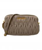 MIU MIUミュウミュウ）の古着「マテラッセミニショルダーバッグ」｜ベージュ