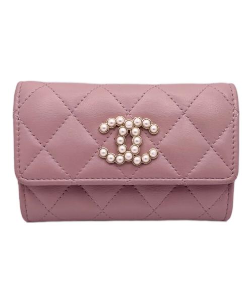 CHANEL（シャネル）CHANEL (シャネル) フェイクパールココマーク パスケース ピンクの古着・服飾アイテム