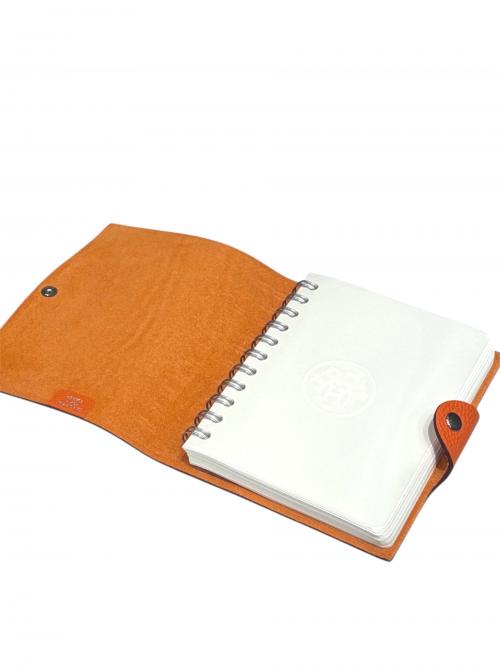 HERMES（エルメス）HERMES (エルメス) ユリスMM / 手帳カバー オレンジ×シルバー金具 サイズ:MMの古着・服飾アイテム