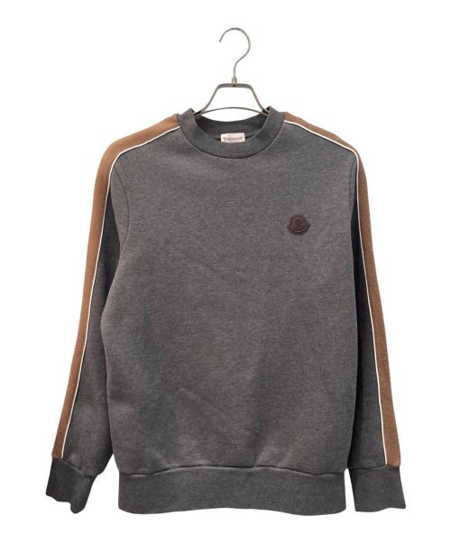 MONCLER（モンクレール）MONCLER (モンクレール) ロゴパッチ クルーネックスウェット グレー×ブラウン サイズ:Ｓの古着・服飾アイテム