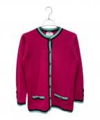 CHANELシャネル）の古着「P03 94A ココーマクボタン カシミヤカーディガン」｜ショッキングピンク