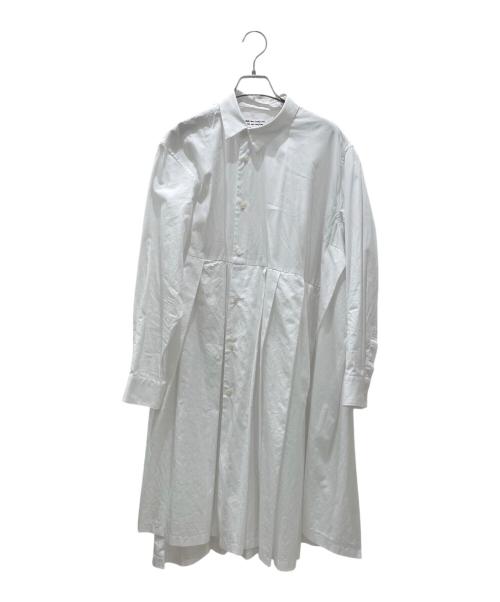 COMME des GARCONS COMME des GARCONS（コムデギャルソン コムデギャルソン）COMME des GARCONS COMME des GARCONS (コムデギャルソン コムデギャルソン) 22AW ねじれプリーツシャツワンピース ホワイト サイズ:Mの古着・服飾アイテム