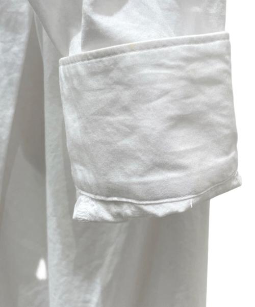 COMME des GARCONS COMME des GARCONS（コムデギャルソン コムデギャルソン）COMME des GARCONS COMME des GARCONS (コムデギャルソン コムデギャルソン) 22AW ねじれプリーツシャツワンピース ホワイト サイズ:Mの古着・服飾アイテム
