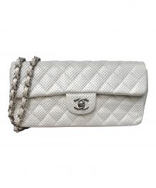 CHANEL（シャネル）の古着「マトラッセ パンチング25」｜ホワイト