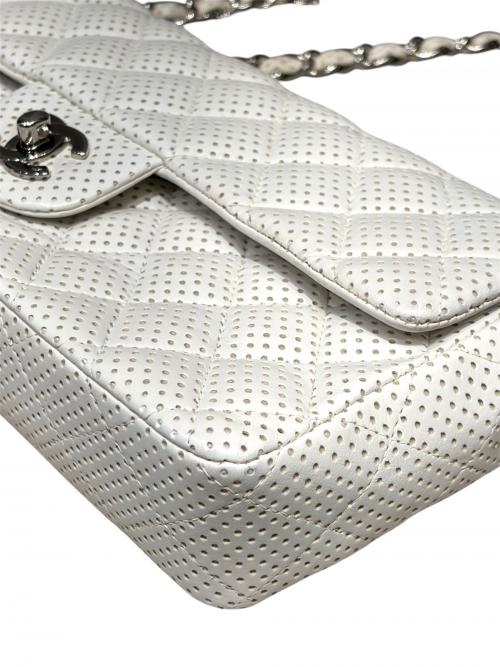 CHANEL（シャネル）CHANEL (シャネル) マトラッセ パンチング25 ホワイト サイズ:25の古着・服飾アイテム