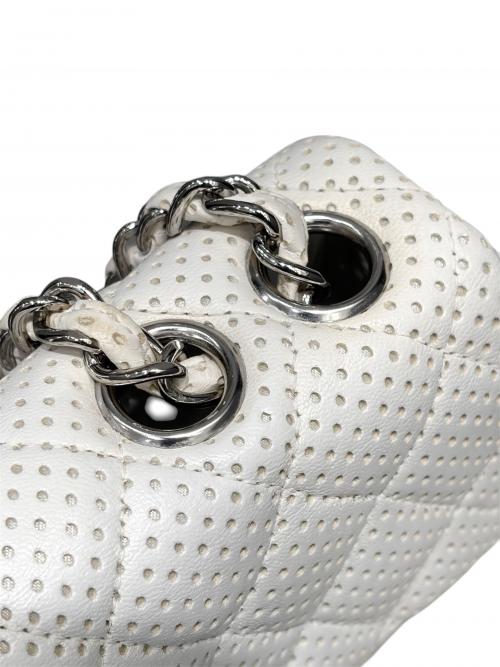 CHANEL（シャネル）CHANEL (シャネル) マトラッセ パンチング25 ホワイト サイズ:25の古着・服飾アイテム