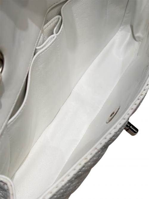 CHANEL（シャネル）CHANEL (シャネル) マトラッセ パンチング25 ホワイト サイズ:25の古着・服飾アイテム