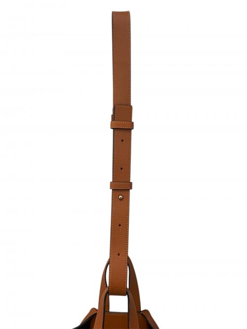 LOEWE（ロエベ）LOEWE (ロエベ) ハンモック スモール ブラウン サイズ:スモールの古着・服飾アイテム
