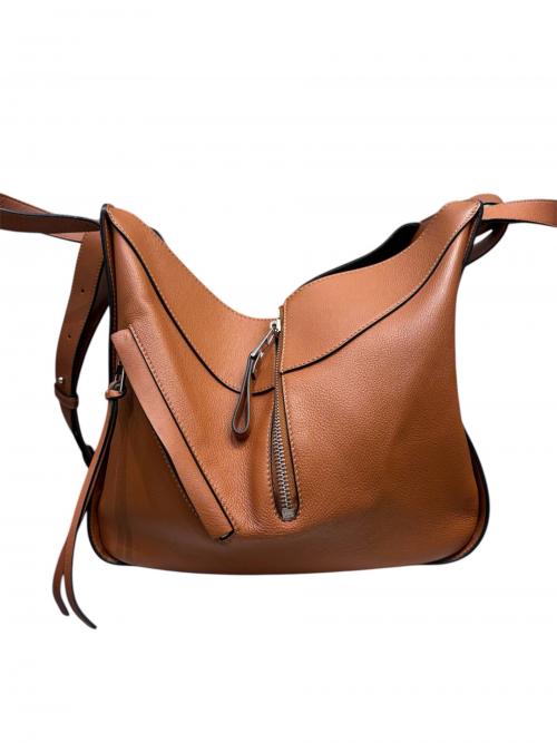 LOEWE（ロエベ）LOEWE (ロエベ) ハンモック スモール ブラウン サイズ:スモールの古着・服飾アイテム