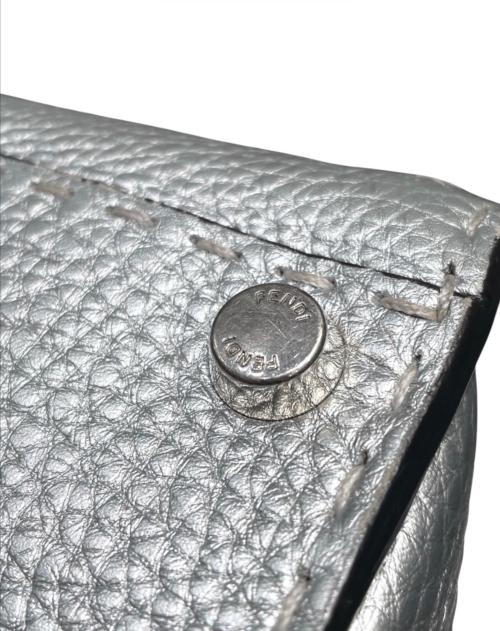 FENDI（フェンディ）FENDI (フェンディ) PEEKABOO MINI/ピーカブー ミニ/ショルダーバッグ/セレリアバッグ シルバー サイズ:MINI/ミニの古着・服飾アイテム