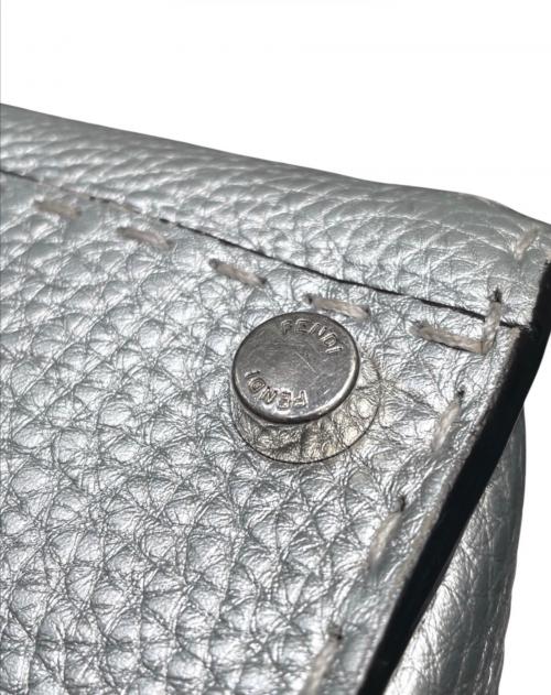 FENDI（フェンディ）FENDI (フェンディ) PEEKABOO MINI/ピーカブー ミニ/ショルダーバッグ/セレリアバッグ シルバー サイズ:MINI/ミニの古着・服飾アイテム