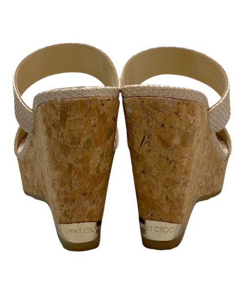 JIMMY CHOO（ジミーチュウ）JIMMY CHOO (ジミーチュウ) パイソン柄コルクウェッジサンダル ベージュ サイズ:36の古着・服飾アイテム