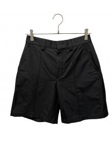 VALENTINO（ヴァレンティノ）の古着「Logo Patch Bermuda Shorts/ロゴパッチ バミューダショーツ」｜ブラック