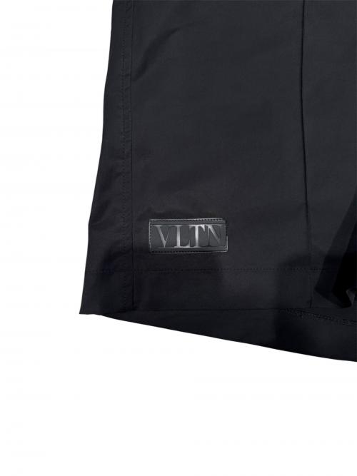 VALENTINO（ヴァレンティノ）VALENTINO (ヴァレンティノ) Logo Patch Bermuda Shorts/ロゴパッチ バミューダショーツ ブラック サイズ:44の古着・服飾アイテム