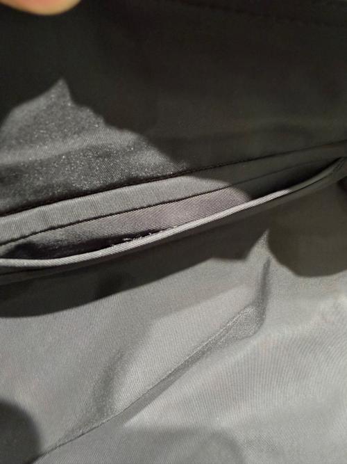VALENTINO（ヴァレンティノ）VALENTINO (ヴァレンティノ) Logo Patch Bermuda Shorts/ロゴパッチ バミューダショーツ ブラック サイズ:44の古着・服飾アイテム