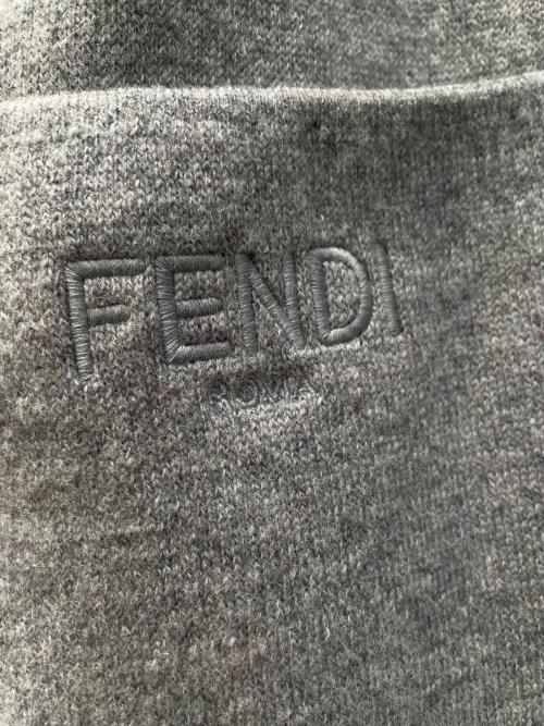 FENDI KIDS（フェンディ キッズ）FENDI KIDS (フェンディ キッズ) カシミヤ混ズッカ柄リバーシブルポンチョ ライトグレー サイズ:Ｓの古着・服飾アイテム