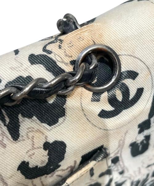 CHANEL（シャネル）CHANEL (シャネル) ヴィンテージ チェーンショルダーバッグ/グラフィティ キャンバス/ショルダーバッグ ブラック×ホワイトの古着・服飾アイテム