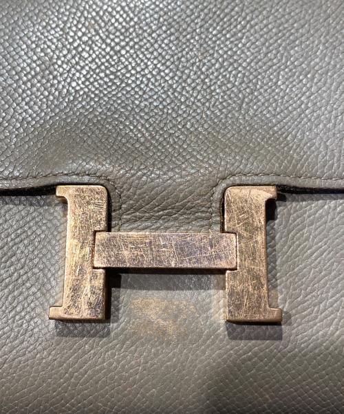 HERMES（エルメス）HERMES (エルメス) コンスタンス ロング/長財布 ベージュ系×ゴールド金具の古着・服飾アイテム