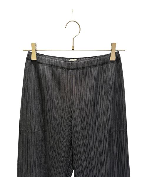 PLEATS PLEASE（プリーツプリーズ）PLEATS PLEASE (プリーツプリーズ) プリーツクロップドパンツ ブラック サイズ:3の古着・服飾アイテム