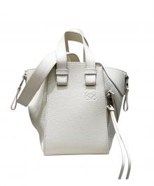 LOEWE（ロエベ）の古着「ハンモックバッグ コンパクト」｜ホワイト系