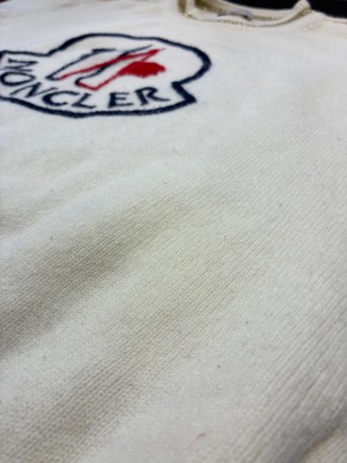 MONCLER（モンクレール）MONCLER (モンクレール) ニット ベージュ サイズ:XSの古着・服飾アイテム